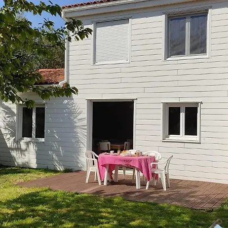 בית נופש Maison Des Acacias *